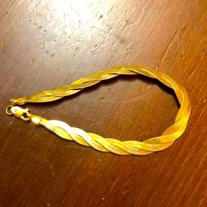 Gold plated ladies bracelet